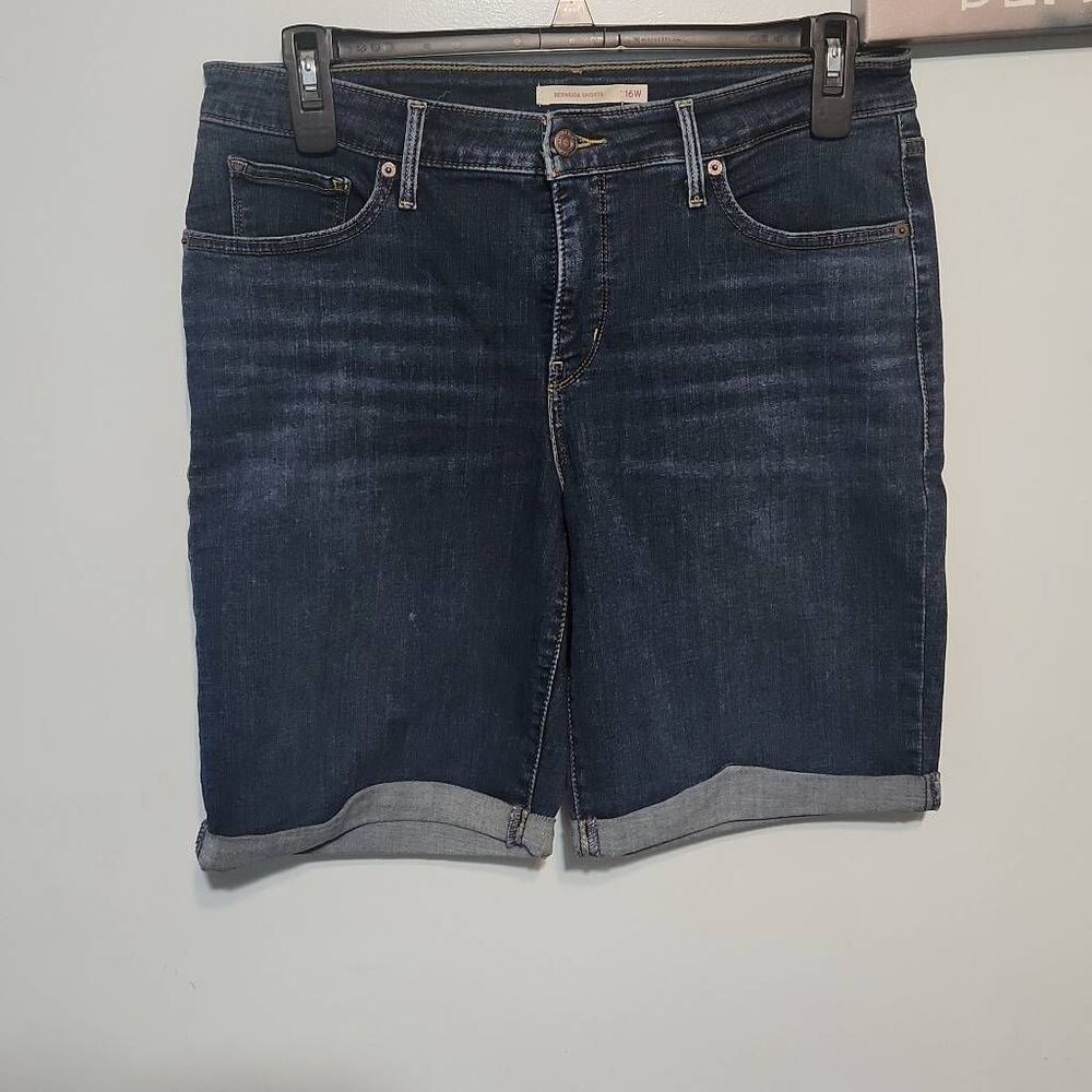 Levi Strauss Levi's size 16W Dark Wash Bermuda Shorts Denim Jean Short